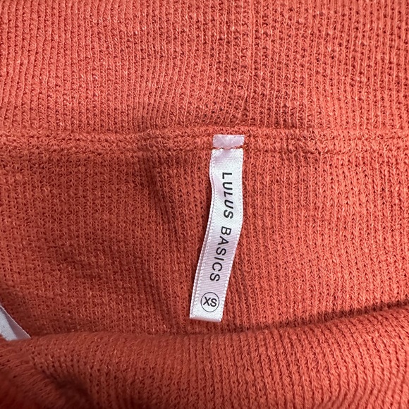 Lulu’s sweater - Picture 2 of 2